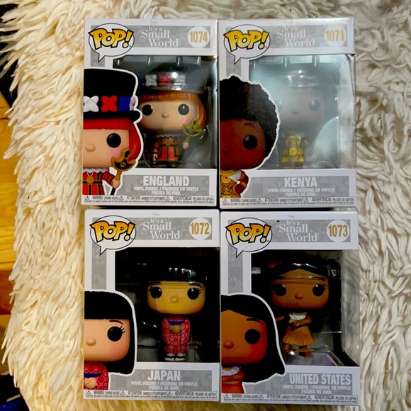 Disney It’s A Small World set of 4 Funko POPS !
